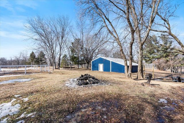 1054 County Road 6 NE, Stanchfield, MN 55080
