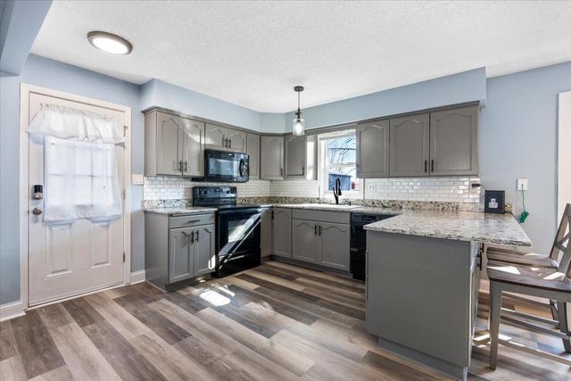 1054 County Road 6 NE, Stanchfield, MN 55080