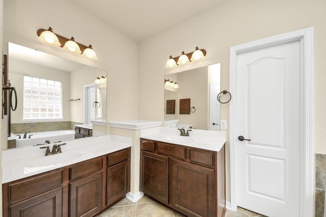 9427 Thurber Ridge Drive, Spring, TX 77379