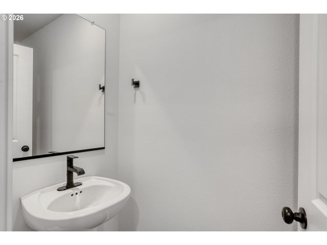 5722 Basalt Ct, Springfield, OR 97478