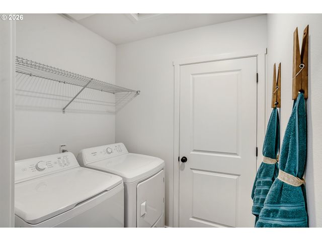 5722 Basalt Ct, Springfield, OR 97478