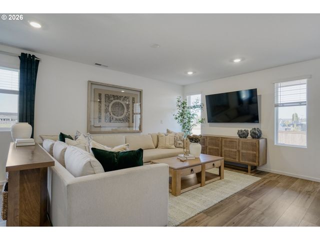 5722 Basalt Ct, Springfield, OR 97478