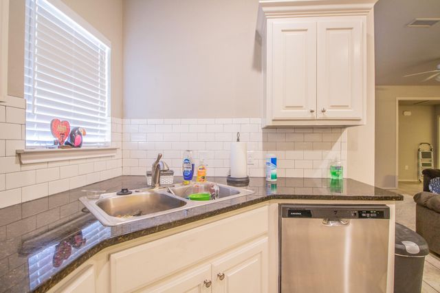 2615 113th Street, Lubbock, TX 79423