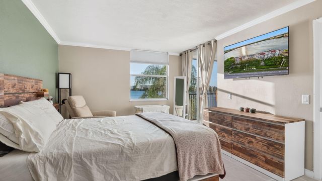 110 Lake Emerald Drive Unit 303, Oakland Park, FL 33309