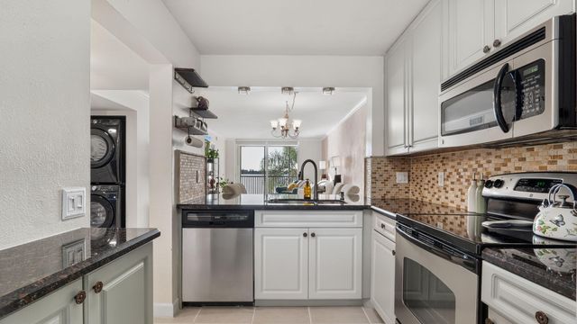 110 Lake Emerald Drive Unit 303, Oakland Park, FL 33309