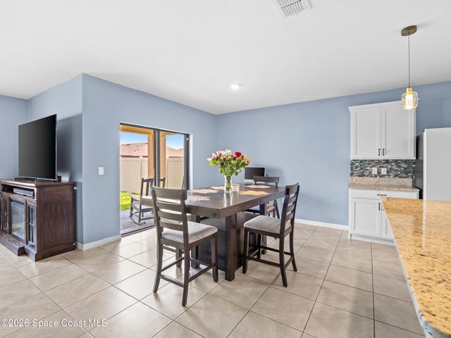 1814 Farmhouse Road SE, Palm Bay, FL 32909