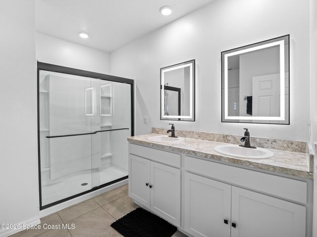 1814 Farmhouse Road SE, Palm Bay, FL 32909