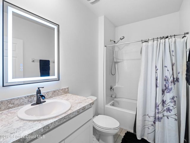 1814 Farmhouse Road SE, Palm Bay, FL 32909