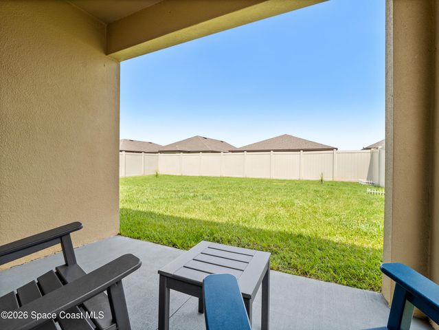 1814 Farmhouse Road SE, Palm Bay, FL 32909