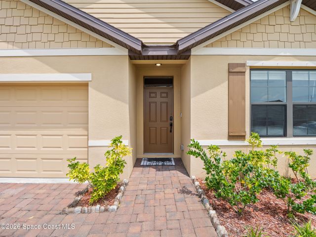 1814 Farmhouse Road SE, Palm Bay, FL 32909