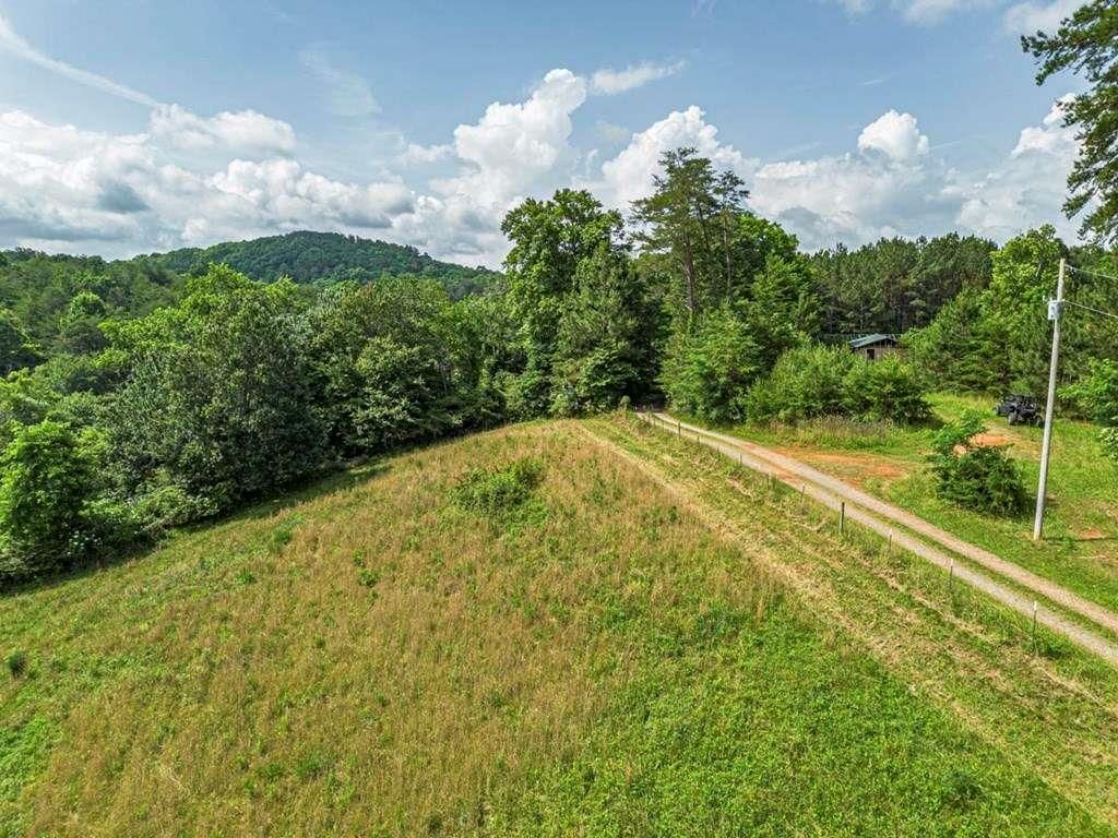 Image 5 of property listing at 541 Pleasant Hill Road, Copperhill, TN 37317