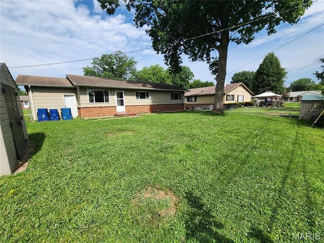 2960 Devonshire Drive, Florissant, MO 63033