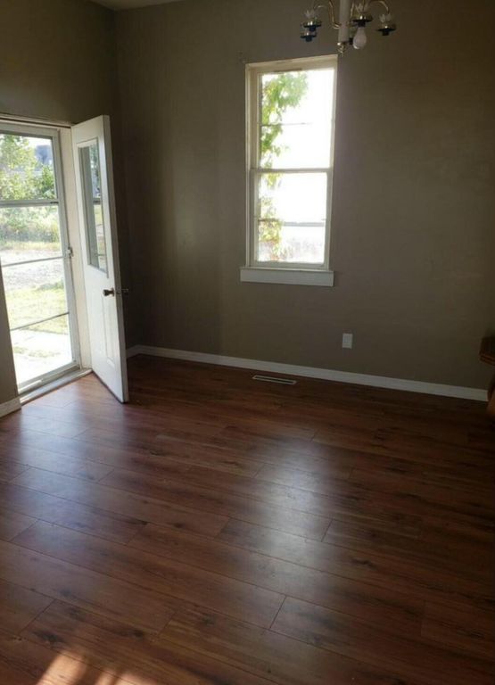 200 Cleveland Rd, Chinook, MT 59523 photo 6