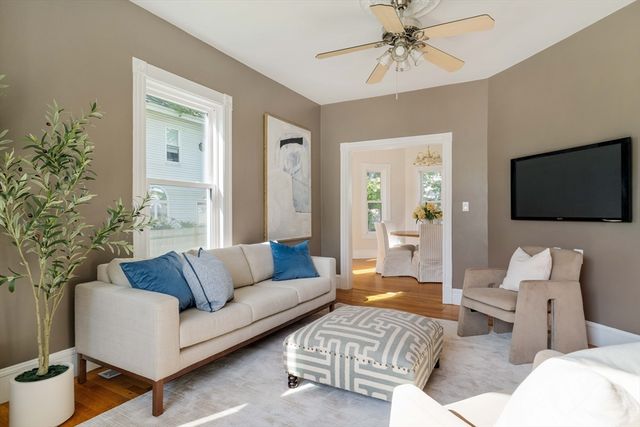 87 College Ave 87, Medford, MA 02155