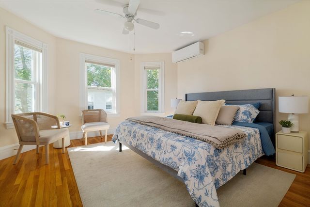 87 College Ave 87, Medford, MA 02155