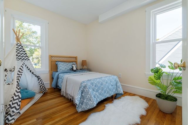 87 College Ave 87, Medford, MA 02155