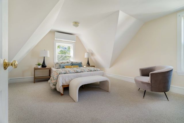 87 College Ave 87, Medford, MA 02155