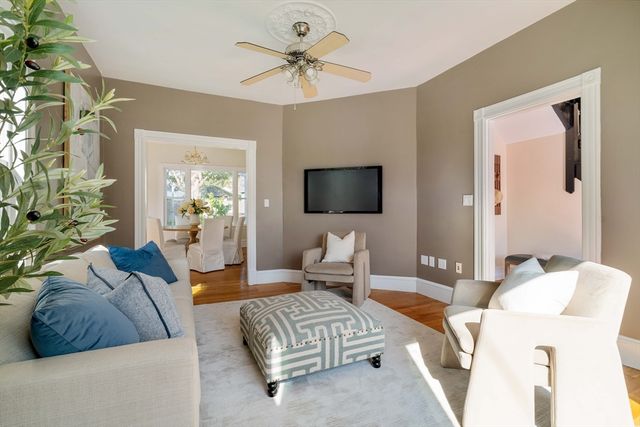 87 College Ave 87, Medford, MA 02155