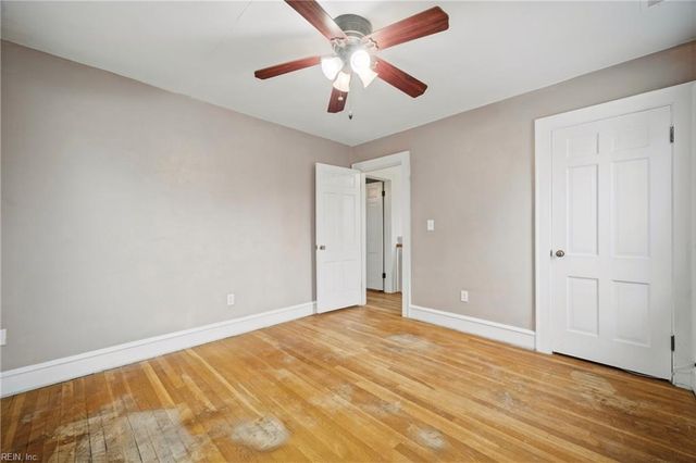 5 Willoughby PL, Hampton, VA 23661