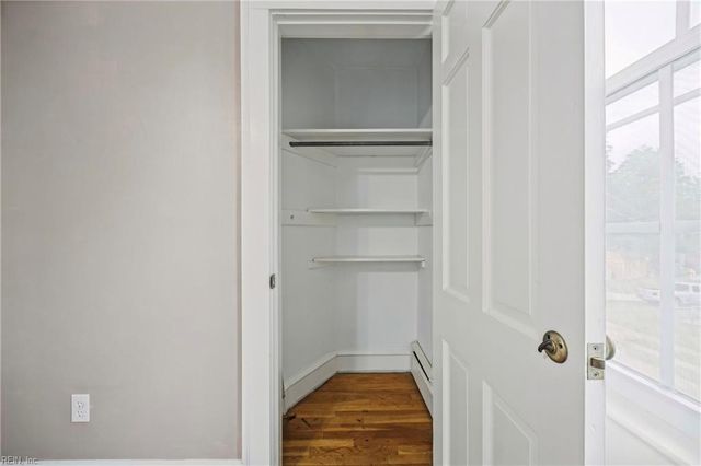 5 Willoughby PL, Hampton, VA 23661