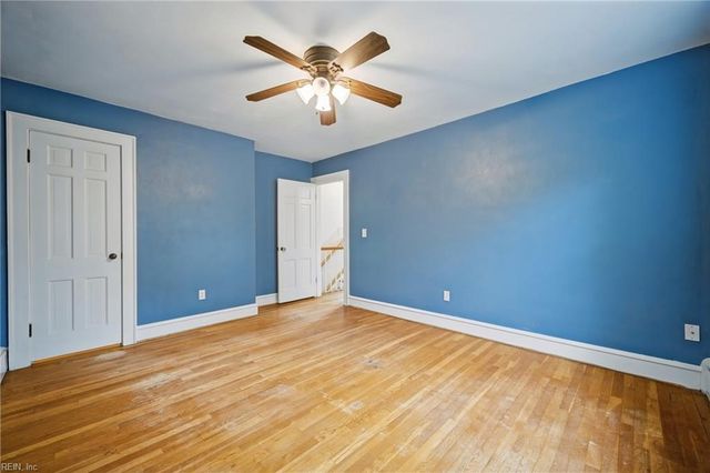 5 Willoughby PL, Hampton, VA 23661