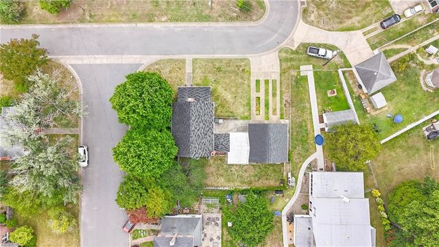 5 Willoughby PL, Hampton, VA 23661