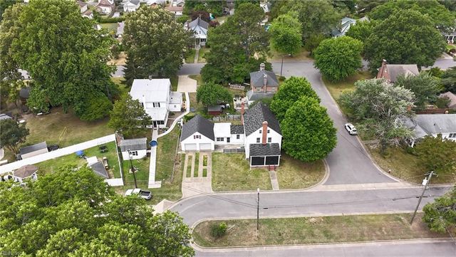 5 Willoughby PL, Hampton, VA 23661