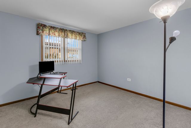 7736 W 157th Place, Orland Park, IL 60462