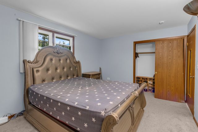 7736 W 157th Place, Orland Park, IL 60462