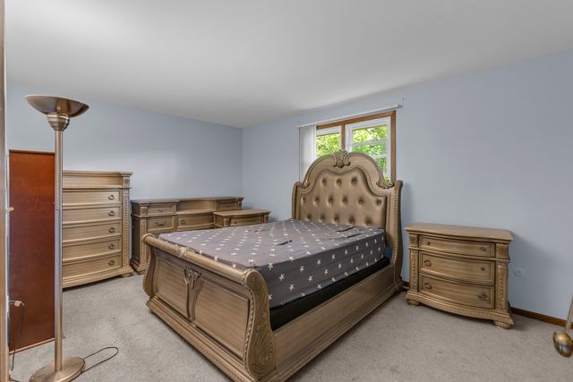 7736 W 157th Place, Orland Park, IL 60462