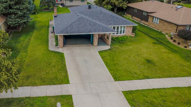 7736 W 157th Place, Orland Park, IL 60462