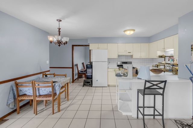 7736 W 157th Place, Orland Park, IL 60462