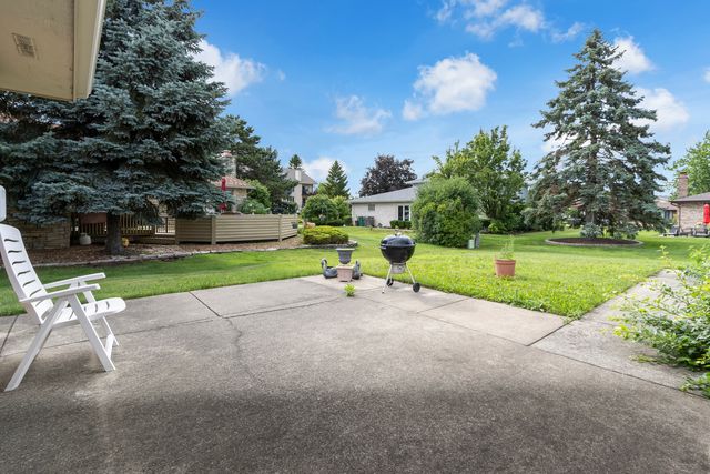 7736 W 157th Place, Orland Park, IL 60462