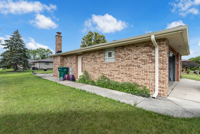 7736 W 157th Place, Orland Park, IL 60462