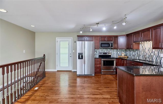 1605 Fairwood Forest Drive, St Peters, MO 63376