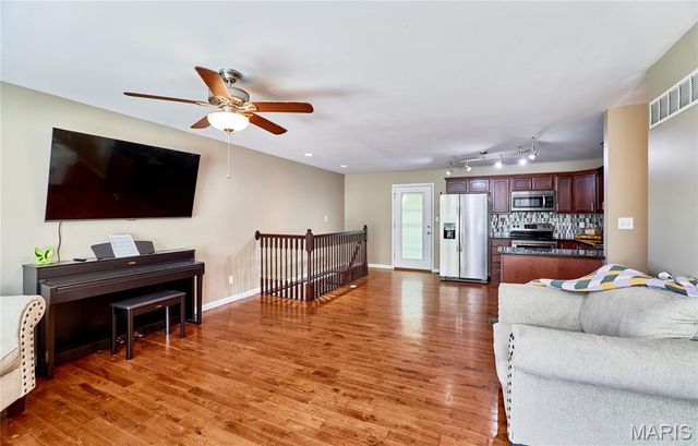 1605 Fairwood Forest Drive, St Peters, MO 63376