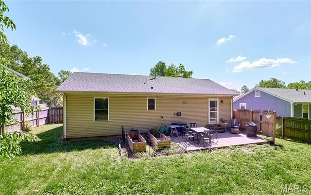 1605 Fairwood Forest Drive, St Peters, MO 63376
