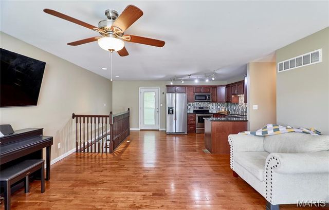 1605 Fairwood Forest Drive, St Peters, MO 63376