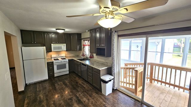 2946 Locust Street, Seward, IL 61077