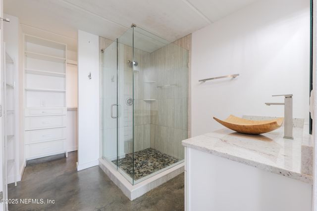 275 1ST Street S 102, Jacksonville Beach, FL 32250