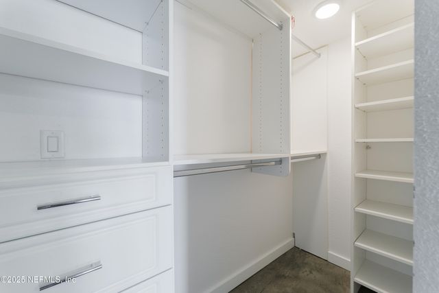 275 1ST Street S 102, Jacksonville Beach, FL 32250