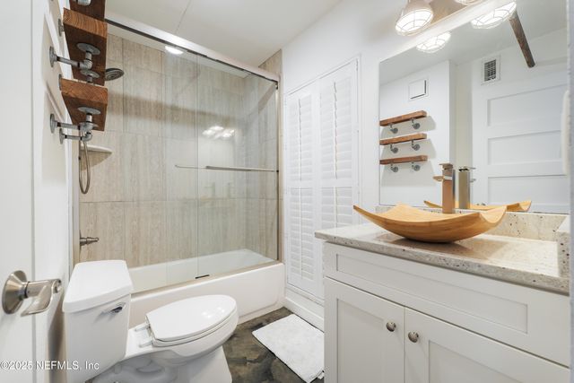 275 1ST Street S 102, Jacksonville Beach, FL 32250