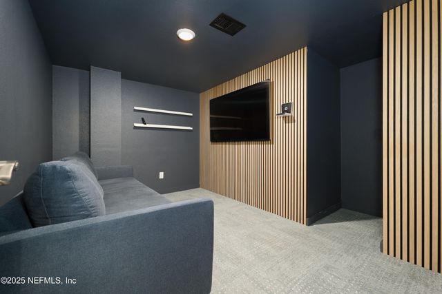 275 1ST Street S 102, Jacksonville Beach, FL 32250