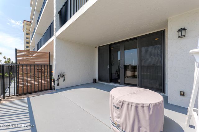 275 1ST Street S 102, Jacksonville Beach, FL 32250