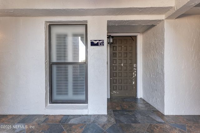 275 1ST Street S 102, Jacksonville Beach, FL 32250