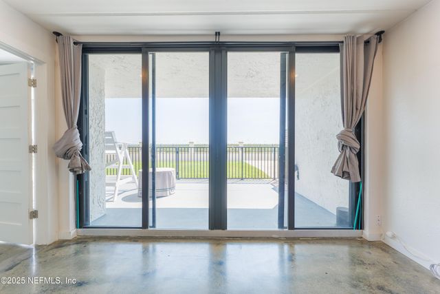 275 1ST Street S 102, Jacksonville Beach, FL 32250