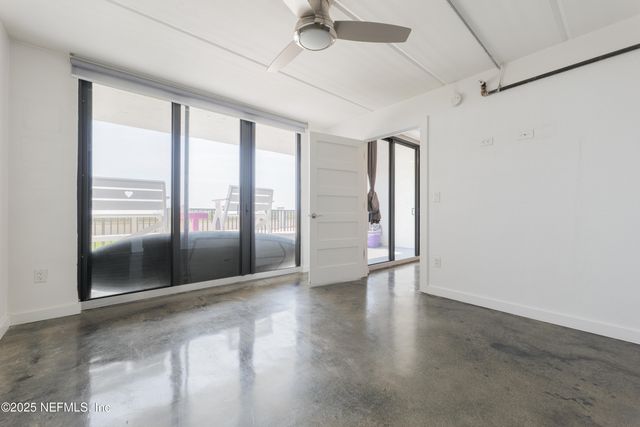 275 1ST Street S 102, Jacksonville Beach, FL 32250