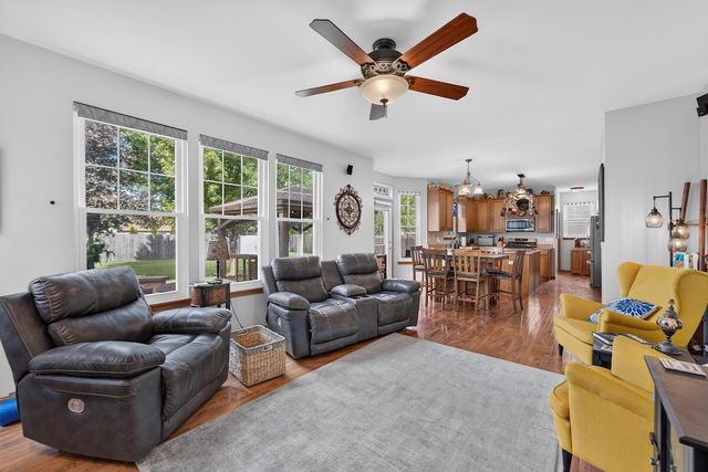6728 84th AVENUE, Kenosha, WI 53142
