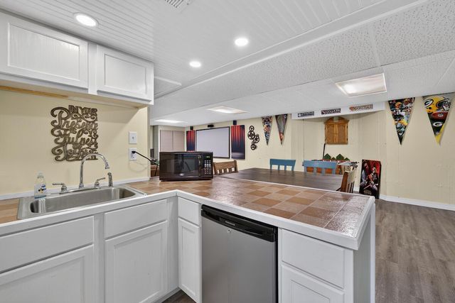6728 84th AVENUE, Kenosha, WI 53142