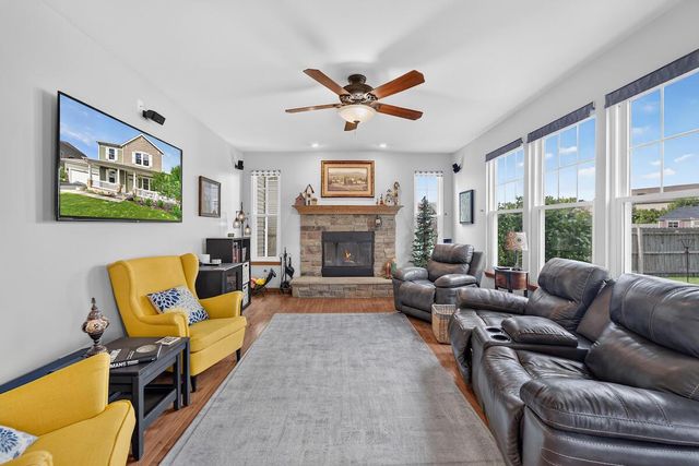 6728 84th AVENUE, Kenosha, WI 53142
